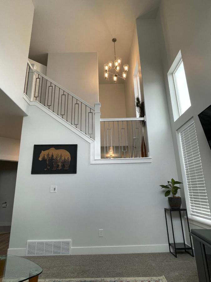 Villa Brand New 3-Beds Stylish Entire House At Lehi Extérieur photo