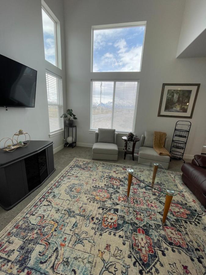 Villa Brand New 3-Beds Stylish Entire House At Lehi Extérieur photo